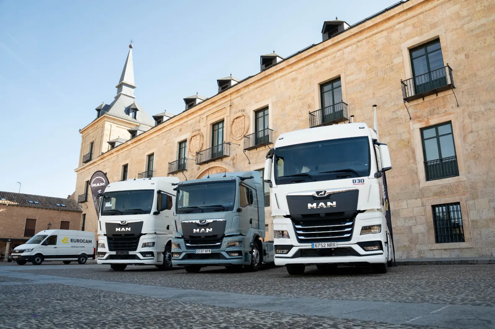 Camiones MAN en el evento de Eurocam frente al Parador de Lerma (Burgos)